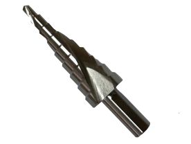 Burghiu in trepte spiralat